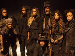 A obra é interpretada por Alexia Dechamps João Vitti, Karen Junqueira, Rafael Vitti, Letícia Birkheuer, Nadia Bambirra, Jaqueline Farias e Du Machado